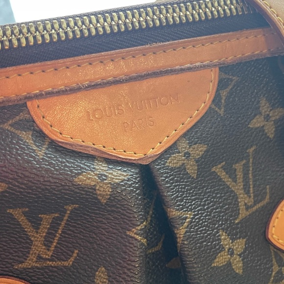 Louis Vuitton bag - Picture 8 of 11